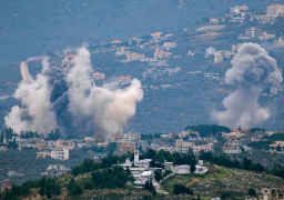 إسرائيل تعلن قصف بنية تحتية عملياتية ومجمعا عسكريا لحزب الله جنوب لبنان