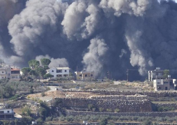 غارات إسرائيلية على جنوب لبنان .. وحزب الله يرد بإطلاق عشرات الصواريخ