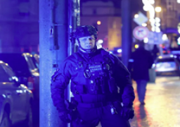 التشيك تعلن الحداد غدا على ضحايا حادث إطلاق النار في جامعة تشارلز