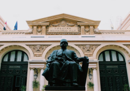 أوبرا الاسكندرية تحيي غدا الذكرى الـ 49 لرحيل الموسيقار فريد الأطرش