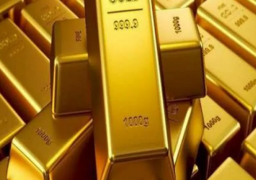 الذهب يرتفع مع تراجع عوائد السندات وترقب لبيانات أميركية