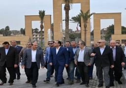 بالصور.. رئيس الوزراء يتابع سير العمل بمشروع حدائق الفسطاط