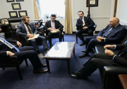 بالصور.. وزير الخارجية يلتقي عدداً من قيادات ورؤساء لجان مجلس النواب الأمريكي