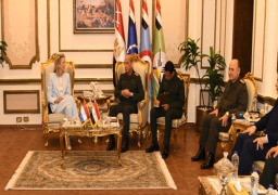 بالفيديو والصور.. وزير الدفاع والإنتاج الحربي يبحث مع نظيره الهولندي سبل دعم آفاق التعاون العسكرى لكلا البلدين