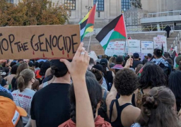 تظاهرات داعمة للفلسطينيين حول مطاري لوس أنجلوس وجون كينيدي الدوليين في نيويورك