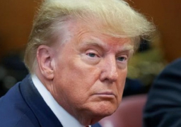 حملته وصفته بالانتصار.. تعليق محاكمة ترامب في تخريب انتخابات 2020