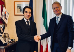 السفير بسام راضى يناقش العلاقات المصرية الإيطالية مع زعيم الاغلبية بمجلس الشيوخ الايطالى