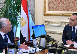 بالصور .. رئيس الوزراء يتابع مع وزير الزراعة عددا من ملفات عمل الوزارة