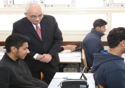 بالصور .. وزير التعليم يوجه بوضع مصلحة الطالب أولا وسرعة التعامل مع أية معوقات تقنية