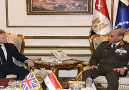 بالفيديو والصور.. الفريق أول محمد زكي يلتقي وزير الدفاع البريطاني