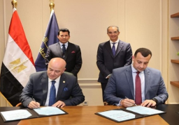بروتوكول تعاون لتطوير البنية الأساسية لشبكات الاتصالات ومنشآت وزارة الرياضة