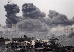 طائرات إسرائيلية تشن حزاما ناريا شرق خان يونس.. وقصف بحري كثيف على وسط قطاع غزة