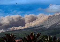 ثوران بركان جبل مارابي غرب إندونيسيا