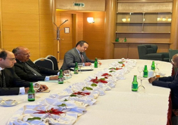 وزير الخارجية ونظيره الإريتري يؤكدان اعتزازهما بعمق وصلابة العلاقات بين البلدين