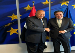وزير الخارجية يلتقي المفوض الأوروبي لنشر وتعزيز أسلوب الحياة الأوروبية