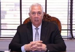 وزير الزراعة يوجه بالمرونة في صرف التقاوي والأسمدة للمزارعين