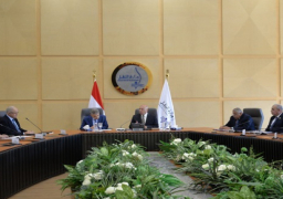 وزير النقل ورئيس “قناة السويس” يبحثان مع المختصين آليات توطين صناعة وبناء وإصلاح السفن