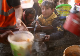 وزيرة الصحة الفلسطينية تُحذر من الانتشار الكبير والسريع للأوبئة في قطاع غزة وتصف الواقع الصحي هناك بالكارثي