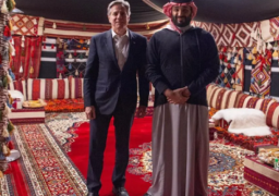 ولي عهد السعودية يلتقي بلينكن ويؤكد أهمية وقف العمليات العسكرية في غزة