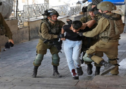 الاحتلال الإسرائيلي يعتقل 20 فلسطينيًا من الضفة الغربية