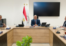 بالصور.. وزير الري يتابع إجراءات إحلال وصيانة المنشآت المائية