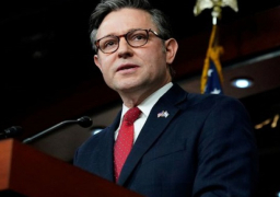 رئيس “النواب الأمريكي”: اتفاق الحدود ودعم إسرائيل وأوكرانيا سيصل “ميتًا” إلى المجلس