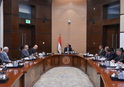رئيس الوزراء يتابع مشروع تطوير وتوسعة طريق الكورنيش بالإسكندرية