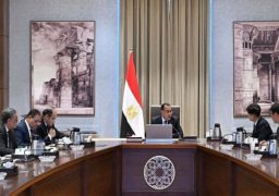 رئيس الوزراء يلتقي رئيس مجلس إدارة شركة “سامسونج إليكترونيكس مصر” لبحث سبل التعاون الممكنة