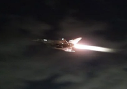 غارة أمريكية بريطانية على مواقع للحوثيين في الحديدة ردا على استهداف سفينتين أمريكيتين في خليج عدن