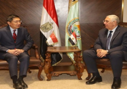 وزير الزراعة يبحث مع سفير سنغافورة التعاون في استنباط أصناف الأرز قليلة الاستهلاك للمياه
