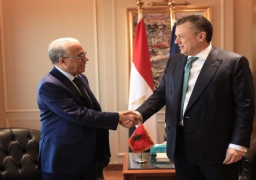وزير السياحة يبحث مع سفير المغرب بالقاهرة سبل التعاون بين البلدين
