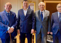 وزير السياحة يستعرض فعاليات نادي السيارات المصري للترويج للسياحة