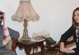 وزيرة الثقافة تبحث ورئيس “الترفيه” السعودي التعاون في مجالات المسرح والسينما والغناء