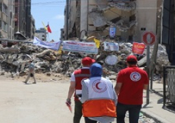الهلال الأحمر الفلسطيني بغزة يُطالب بوفود طبية وتوفير مُستشفيات ميدانية