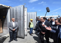 بالصور.. خلال جولته بميناء الإسكندرية.. مدبولي يتابع تنفيذ التوجيهات الرئاسية بالإفراج الفوري عن السلع الأساسية ومستلزمات الإنتاج من الموانئ