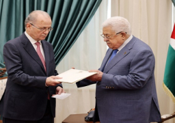 الرئيس الفلسطيني يصدر قانونا يمنح الثقة لتشكيل حكومة محمد مصطفى