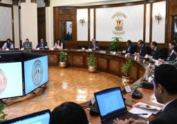 بالصور.. رئيس الوزراء يلتقي أعضاء اللجنة التنسيقية للحوار الوطني