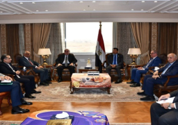 بالصور.. وزير الرياضة يناقش آليات الحد من أمراض القلب والموت المفاجيء بالملاعب المصرية