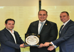 رئيس هيئة الرعاية الصحية يبحث التعاون مع سمينس لتطوير نظام إدارة المباني (BMS) باستخدام التكنولوجيا الذكية كالذكاء الاصطناعى