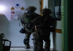 المكتب الإعلامي بغزة: إسرائيل تهدد بتدمير مباني مجمع الشفاء الطبي فوق رؤوس من بداخلها