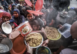 منظمة الصحة: فقط دخول المساعدات براً لغزة من سيحول دون وقوع مجاعة