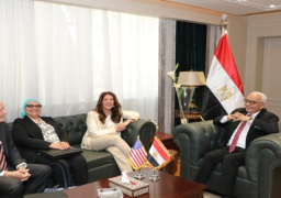 وزير التعليم يبحث مع السفيرة الأمريكية تعزيز التعاون والتوسع في مدارس “STEM”