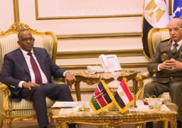 وزير الدفاع الفريق أول محمد زكى يلتقى وزير دفاع جمهورية كينيا