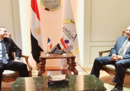وزير النقل يبحث مع السفير الفرنسي تعزيز التعاون المشترك