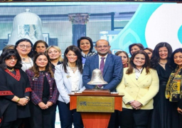 وزيرة التعاون الدولي تُشارك في قرع جرس البورصة المصرية احتفالًا باليوم العالمي للمرأة