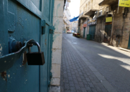 إضراب شامل بالضفة حدادا على أرواح شهداء مخيم نور شمس الـ 14