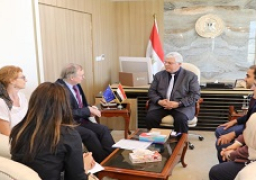 وزير التعليم العالي يبحث تعزيز التعاون مع سفير الاتحاد الأوروبي في مصر