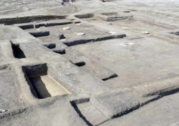 بالصور.. الآثار: الكشف عن بقايا استراحة ملكية محصنة بتل حبوة بشمال سيناء