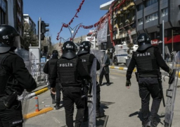 بعد احتجاجات.. السلطات التركية تتراجع عن إلغاء فوز مرشح مؤيد للأكراد في الانتخابات