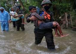 مقتل خمسة أشخاص وإصابة العديد جراء الفيضانات بولاية جامو وكشمير